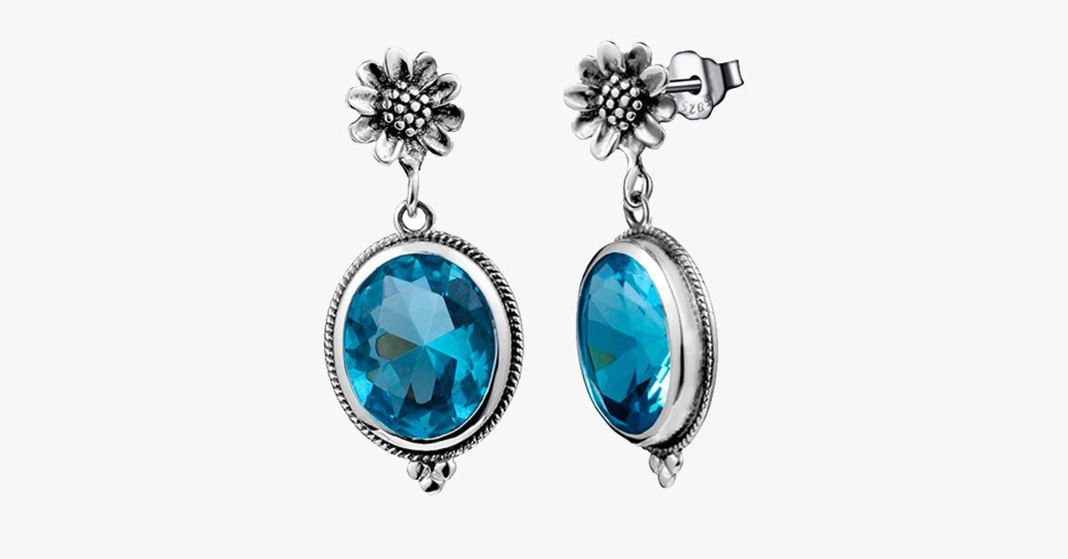 Vintage Flower Earring- Perfect for Everyday Wear Jewelry- Attractive and Elegant Jewelry Piece for Women