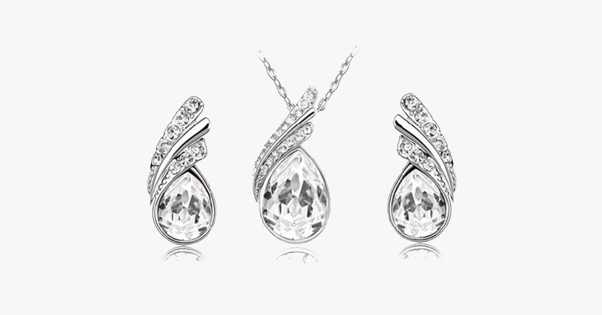 Angle Tear Drop Austrian Crystal Pendant & Earring Set – A Unique and Fashionable Addition to Your Collection