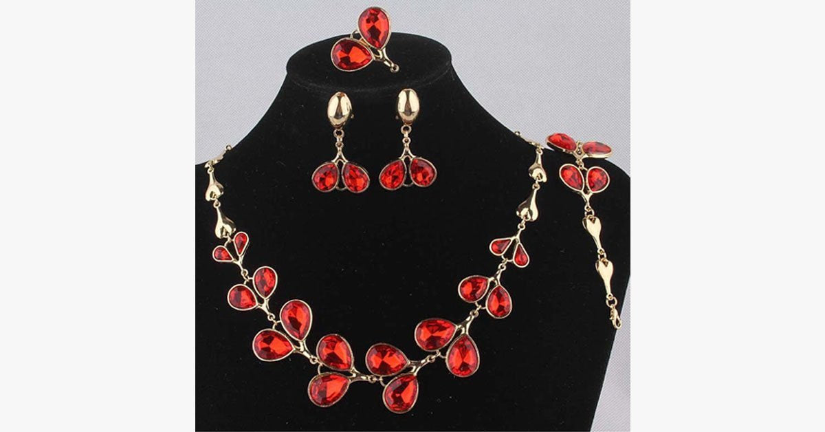 Soft Petals Garnet Set