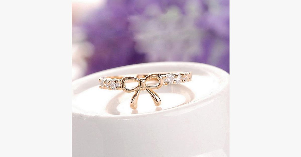 Rhinestone Bow Midi Ring