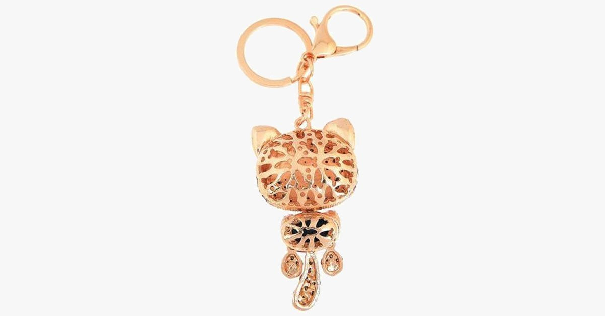 Cute Gold Cat Keychain – So That You Never Forget Your Keys Again!