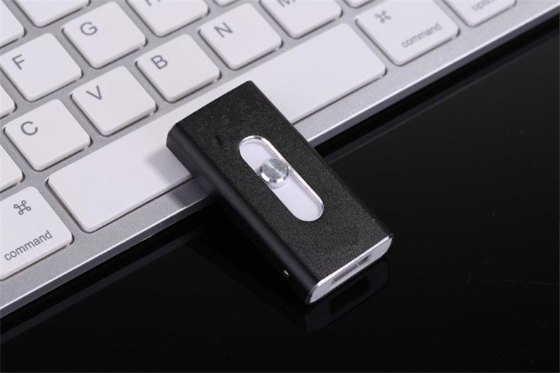 MOBILE USB FLASH DRIVE FOR IPHONE AND ANDROID DEVICES